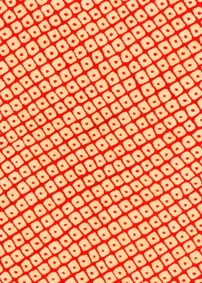 赤地に白い四角い斑点が斜めに並ぶ鹿の子絞り